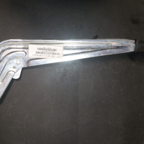 main_2794427_16b8c4f0-54c0-0012-986f-bfa41552_kf17-handbrekk-arm-m-tannsegment